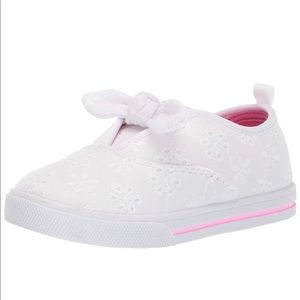 🎀NEW Carter Girls White Eyelet Bow Sneakers🎀